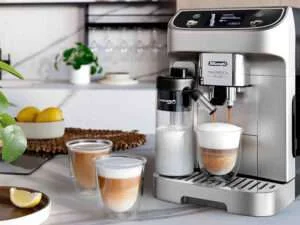 Read more about the article At $200 Off, the De’Longhi Magnifica Plus Offers Barista-Level Coffee at a Bargain Price